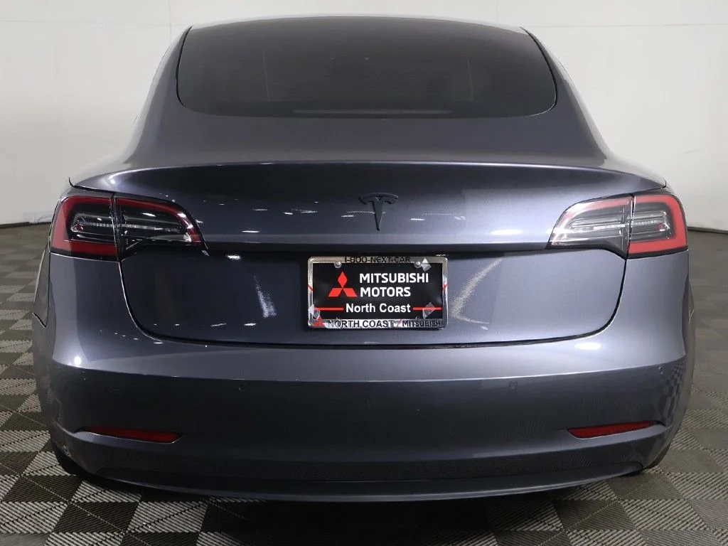Used 2022 Silver Tesla Long Range image 15