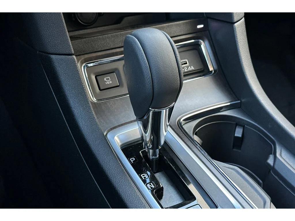 New 2026 ICE SILVER METALLIC Subaru Touring 7-Passenger image 23