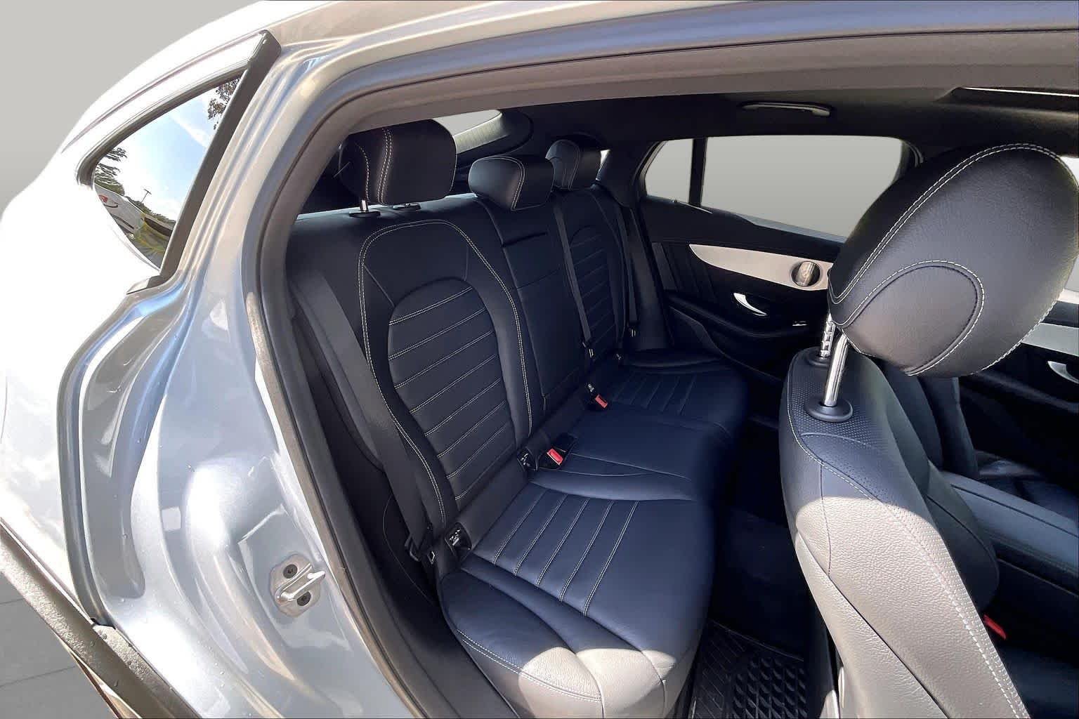 Used 2021 Cirrus Silver Metallic Mercedes-Benz GLC 300 image 19