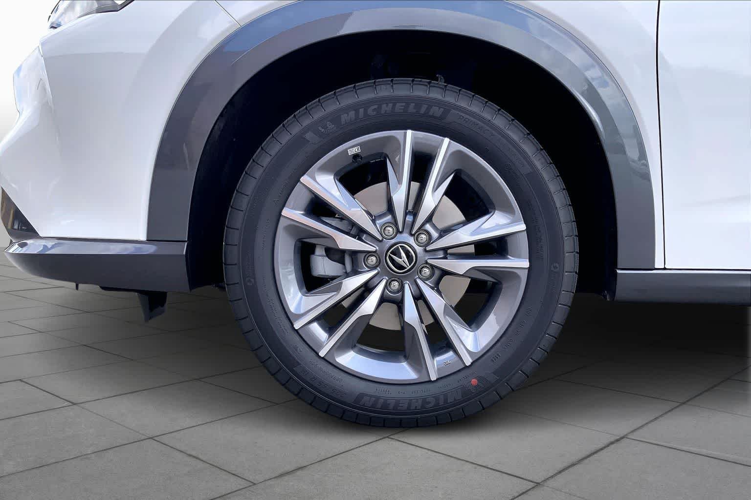 New 2026 Platinum White Pearl Acura  image 9