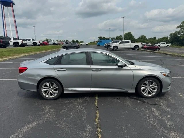 Used 2019 Lunar Silver Metallic Honda LX image 2