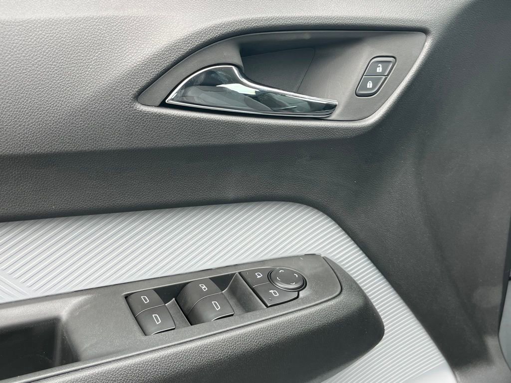 2027 Chevrolet Bolt LT - Photo 15