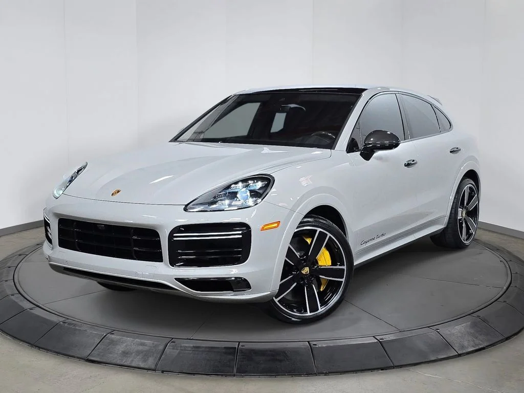 2023 Porsche Cayenne Turbo's photo