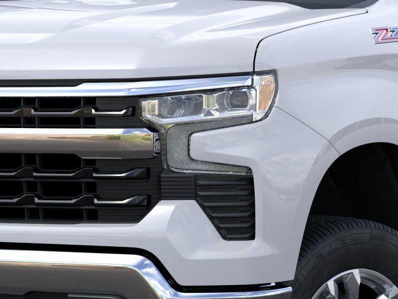 New 2026 Summit White Chevrolet LT image 10