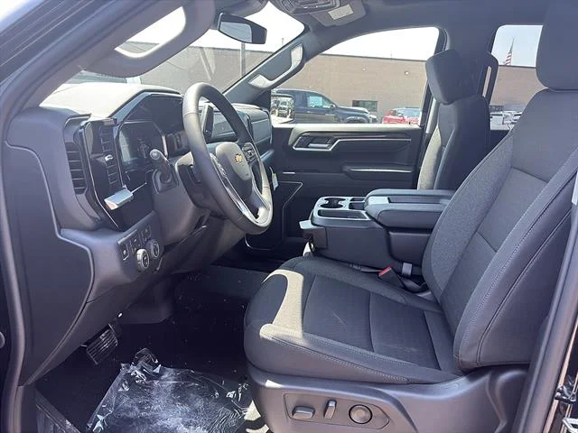 2026 Chevrolet Silverado 1500 LT - Photo 10