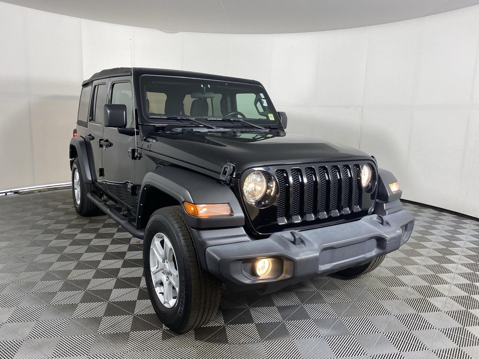Used 2022 Black Clearcoat Jeep Unlimited Sport S image 14
