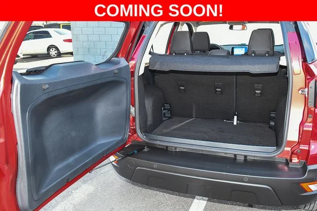 Used 2019 Red Ford SE image 22