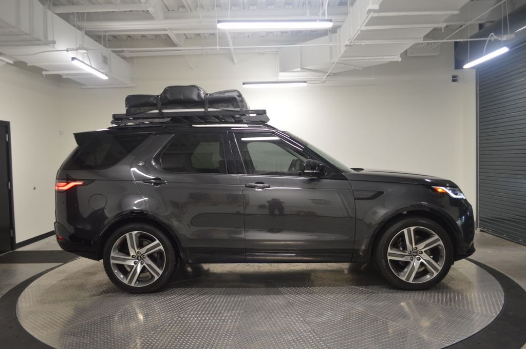 Used 2025 Gray Land Rover Metropolitan Edition image 6