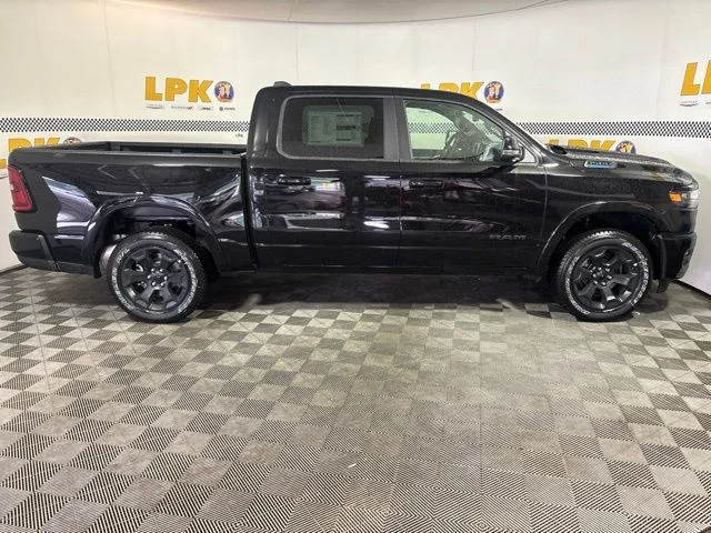 New 2026 Diamond Black Crystal Pearl-Coat Exterior Paint RAM BIG HORN image 2