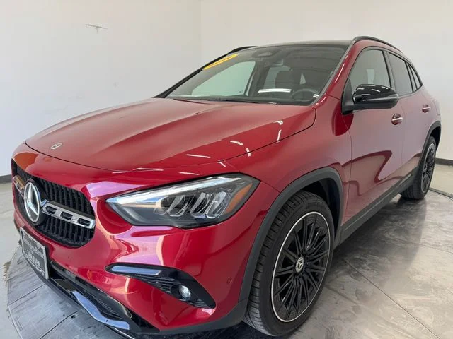 Certified Used 2026 MANUFAKTUR Patagonia Red Metallic Mercedes-Benz GLA 250 image 31