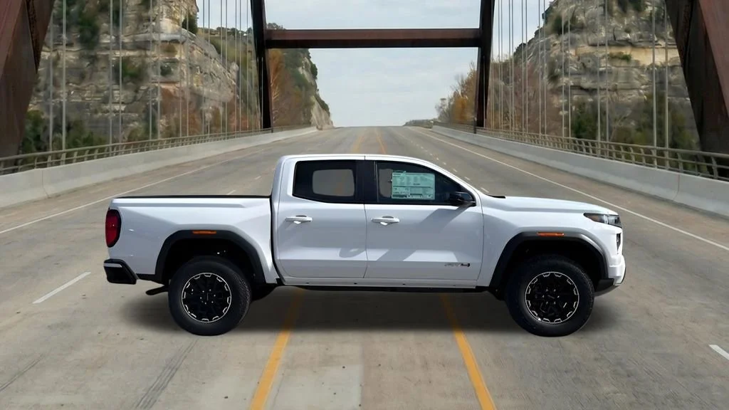 New 2026 Summit White GMC AT4 image 13