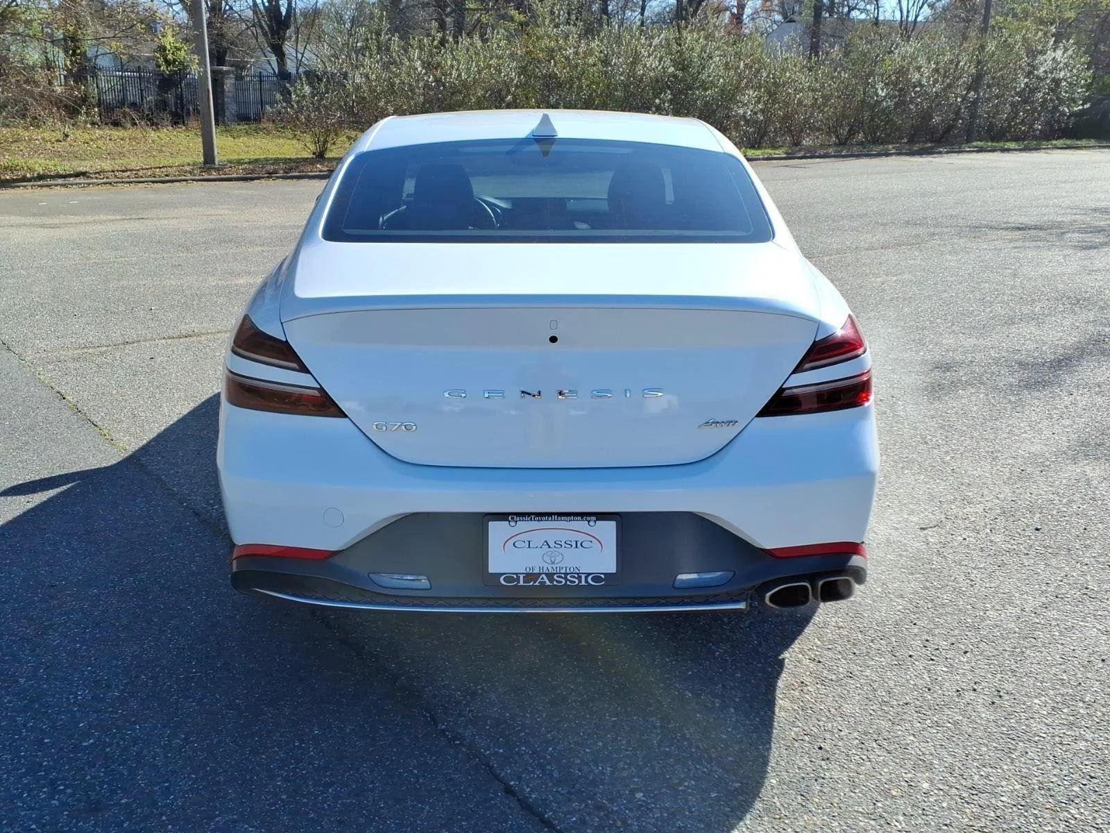 Used 2023 Uyuni White Genesis 2.0T image 9