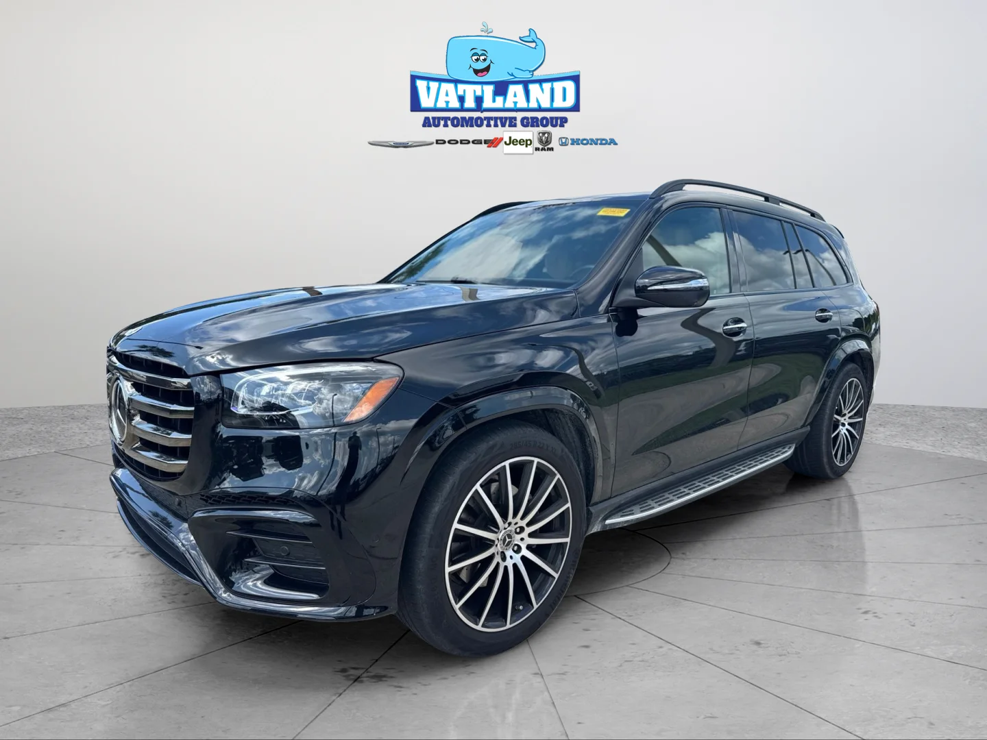 Used 2025 Black Mercedes-Benz GLS 450 image 26