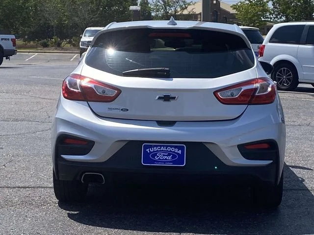 Used 2018 Silver Chevrolet LT image 4