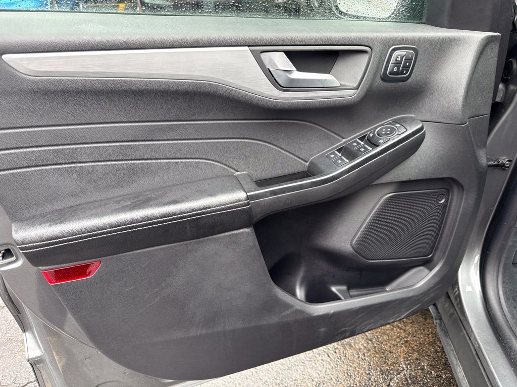 Used 2025 Gray Ford Platinum image 20
