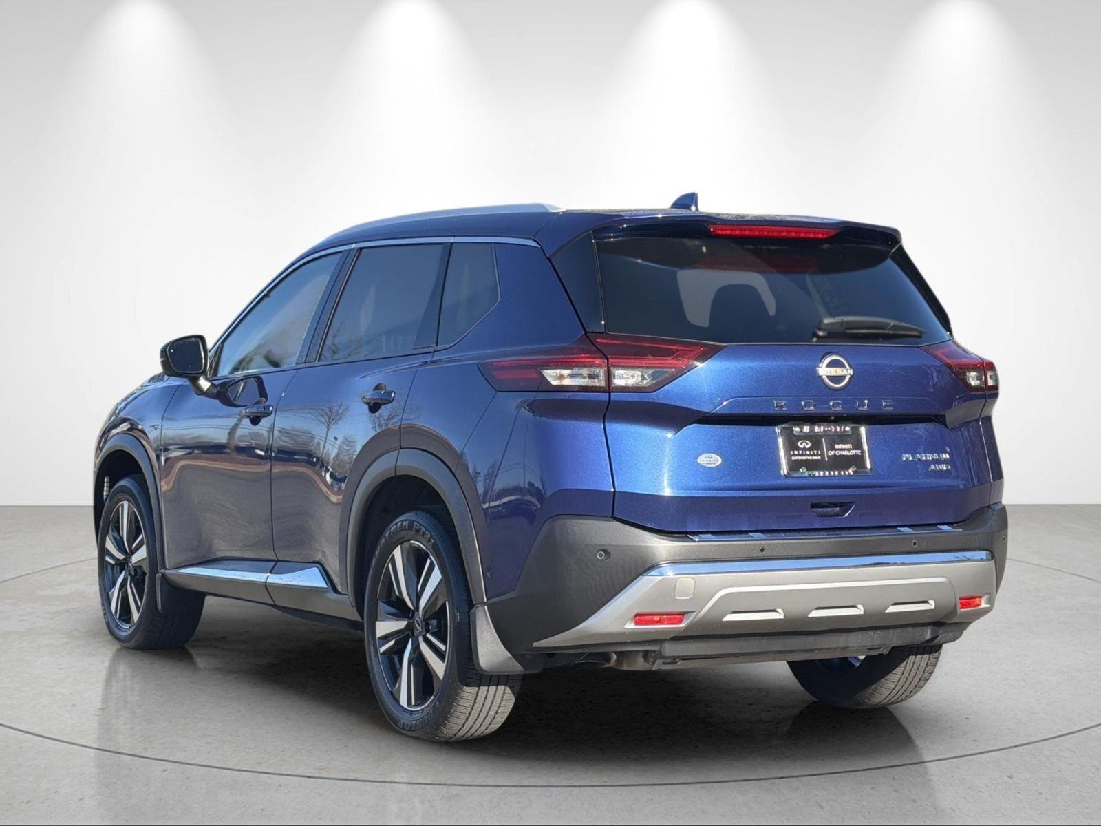 Used 2023 Caspian Blue Metallic Nissan Platinum image 3