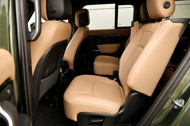 New 2026 Woolstone Green LAND ROVER S image 33