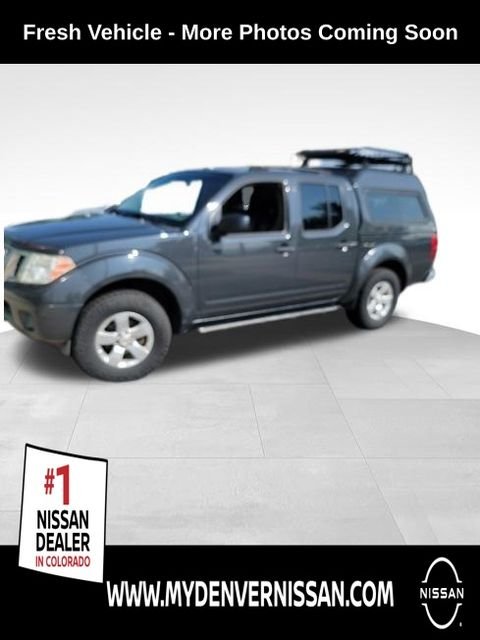 Used 2013 Black Nissan SV image 1