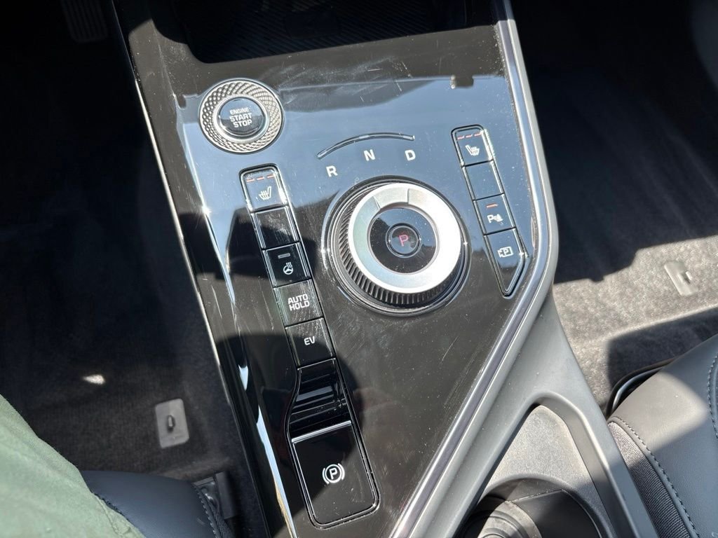 Used 2025 Green Kia EX image 37