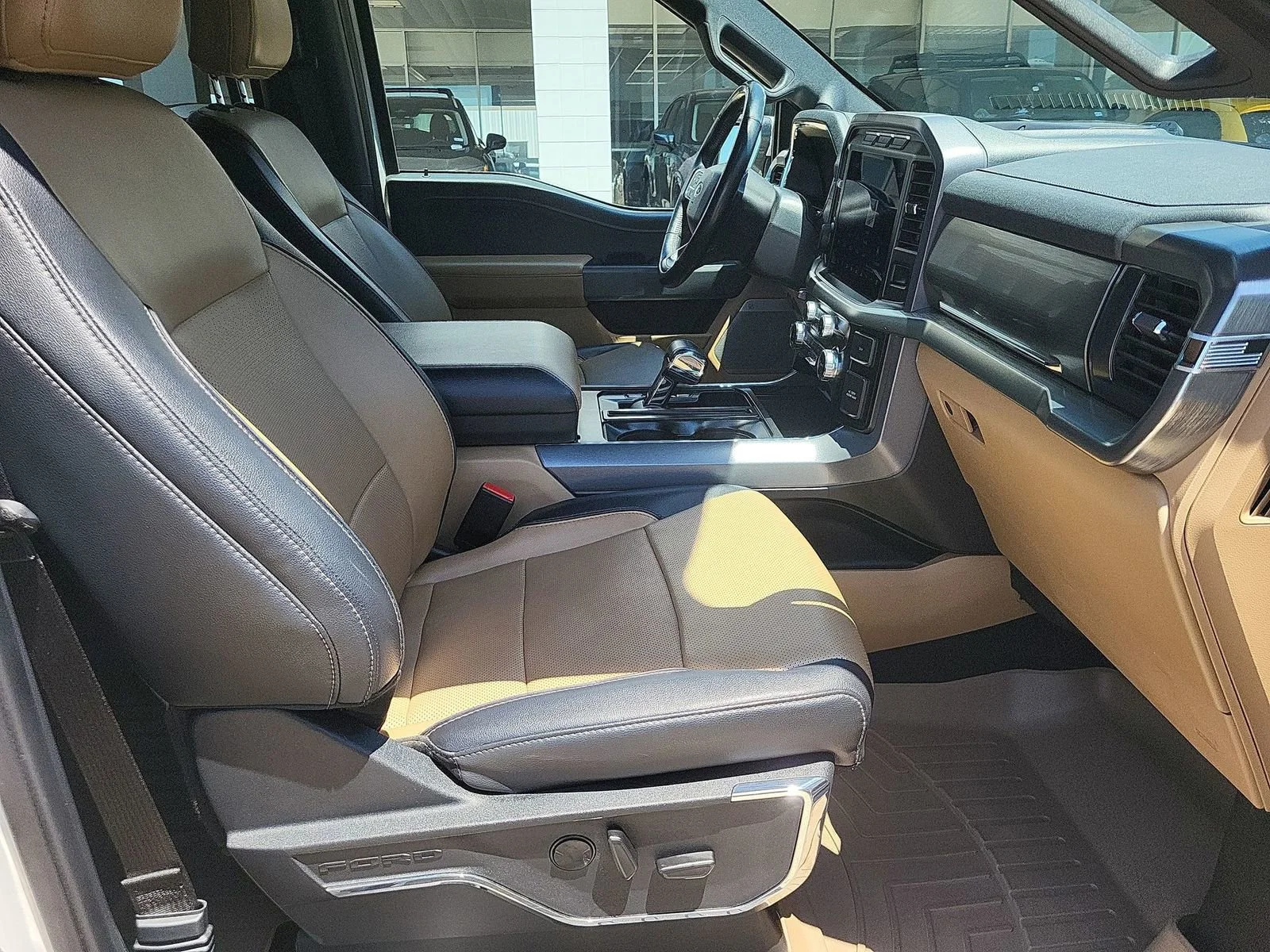 2023 Ford F-150 Lariat - Photo 28