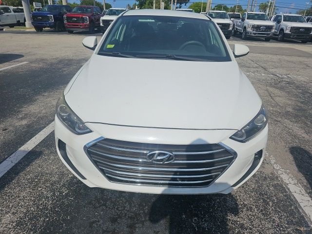 Used 2018 White Hyundai SEL image 2