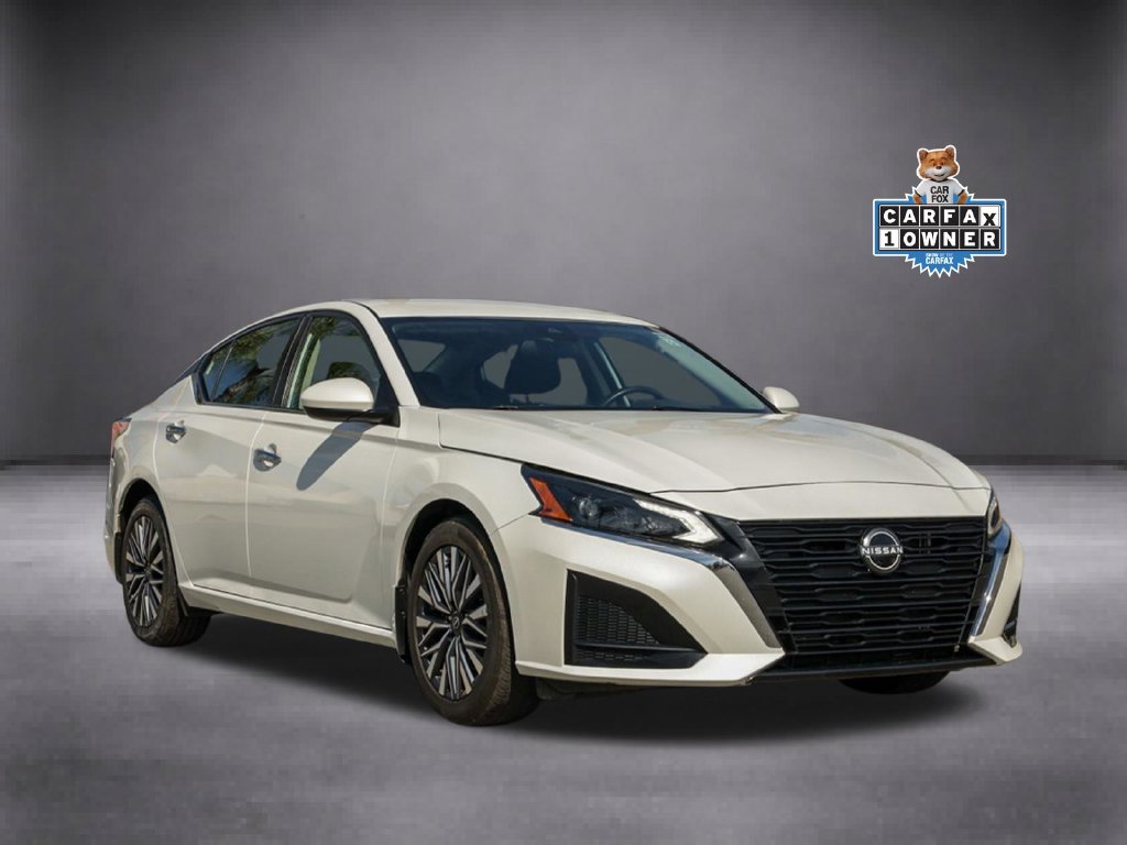 2023 Nissan Altima SV