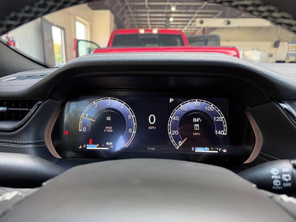 New 2027 White Jeep Laredo Altitude image 14