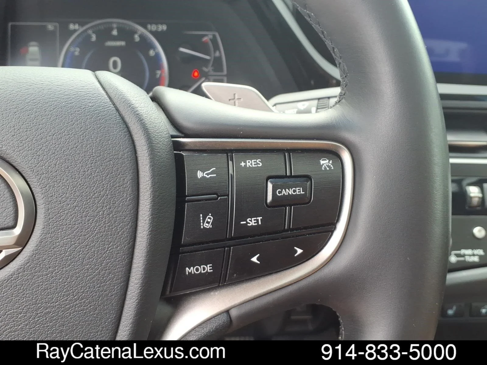 Certified Used 2024 Iridium Lexus 4D Sedan image 15