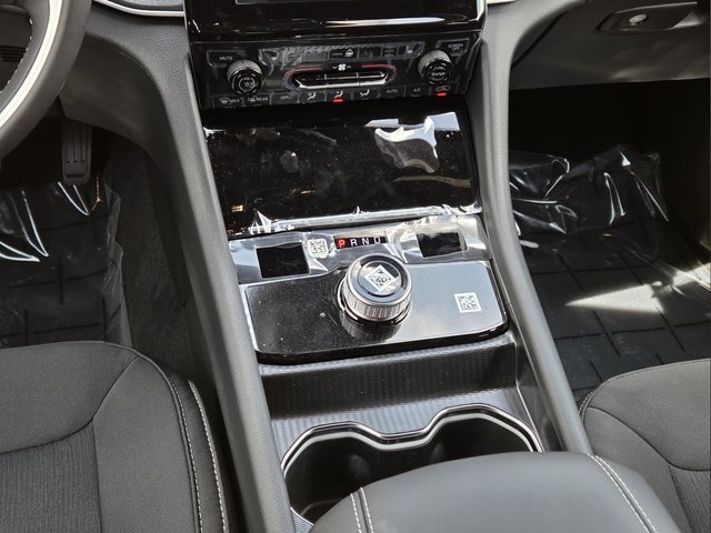 New 2026 Baltic Gray Metallic Clearcoat Jeep Laredo X image 9