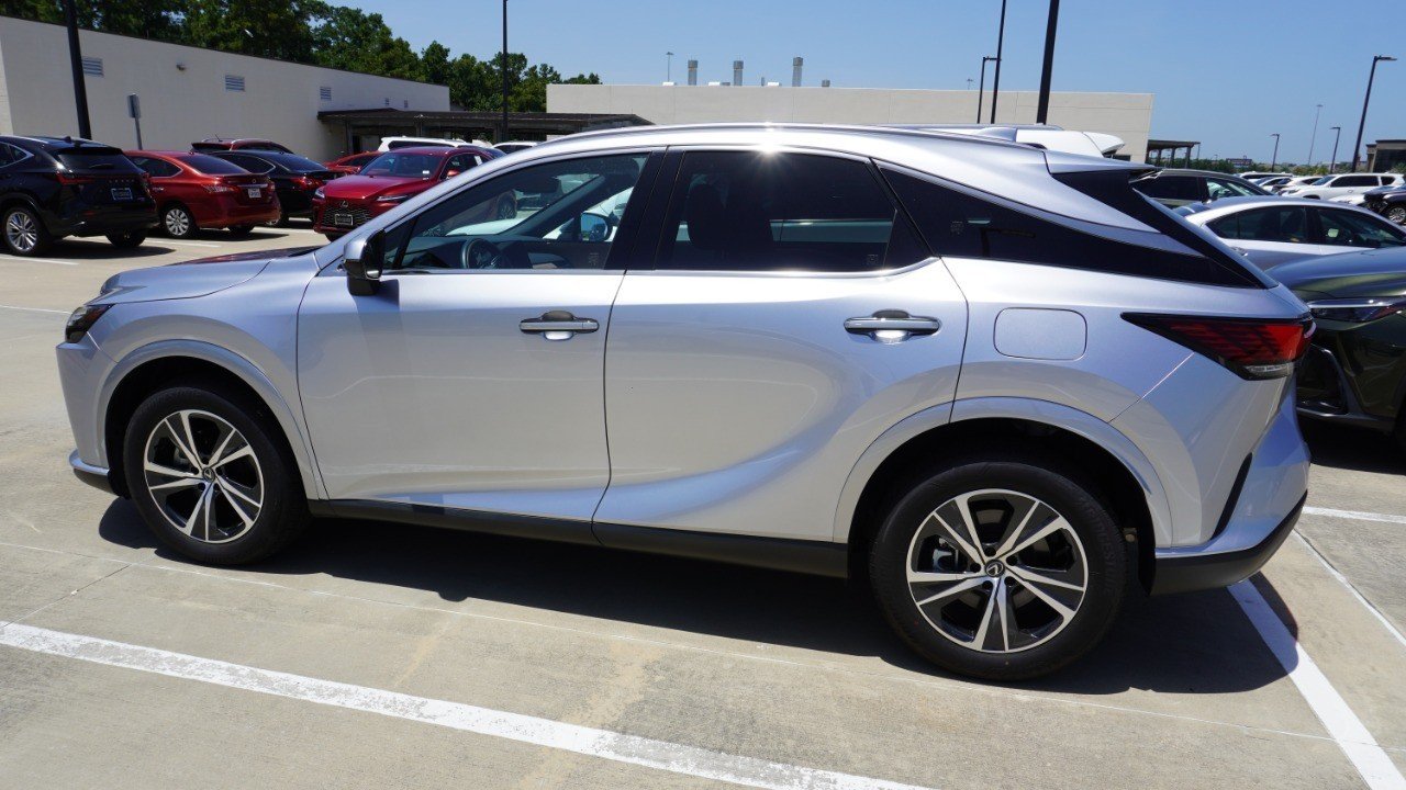 Used 2025 Silver Lexus RX 350 image 4