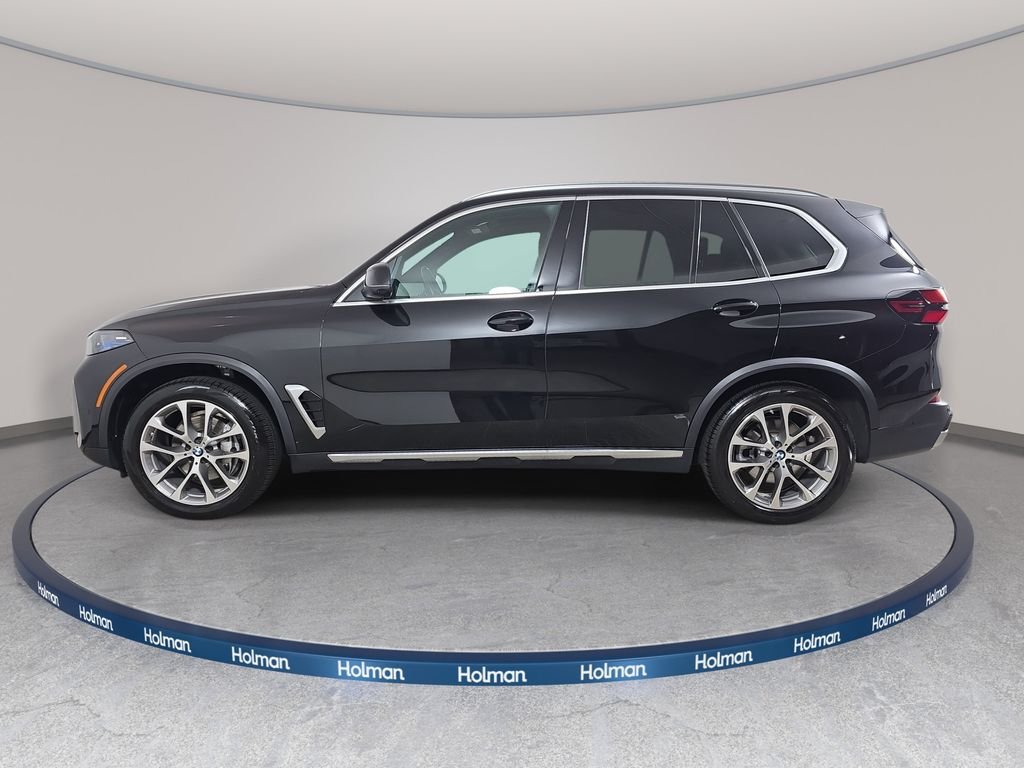Used 2026 Black Sapphire Metallic BMW xDrive40i image 9