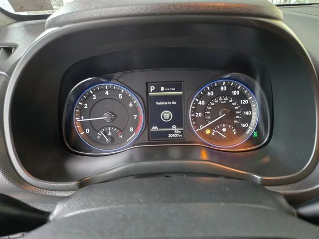 Used 2023 White Hyundai SEL image 33