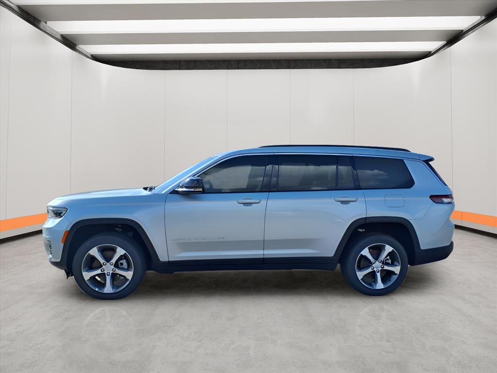 New 2025 Silver Zynith Exterior Paint Jeep Limited image 4
