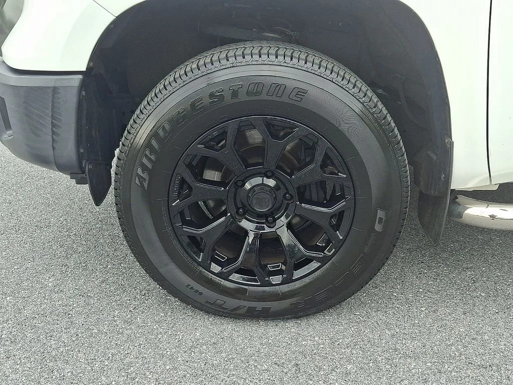 Used 2019 White Toyota SR image 8