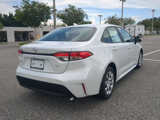New 2026 Ice Cap Toyota LE image 4