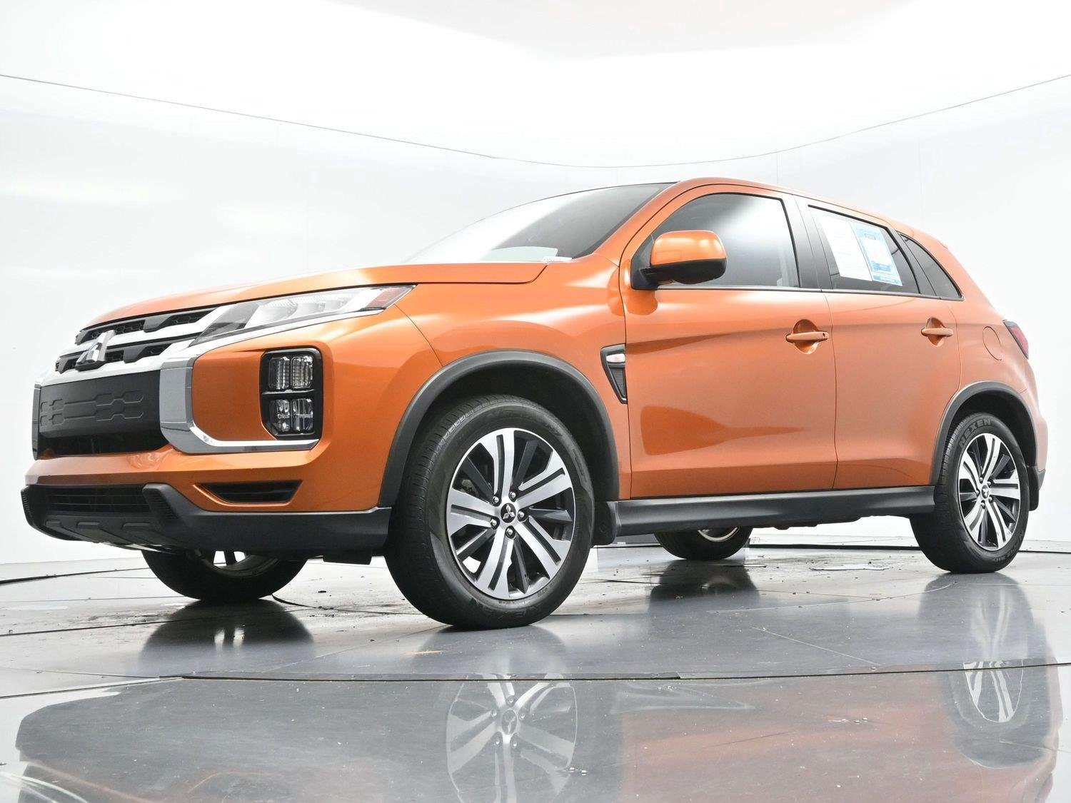 Used 2024 Sunshine Orange Metallic Mitsubishi ES image 43