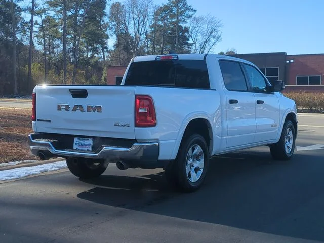 Used 2025 White Ram Big Horn/Lone Star image 13