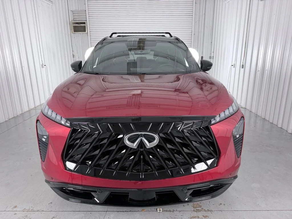 New 2027 2T SUN RED INFINITI Autograph AWD image 3