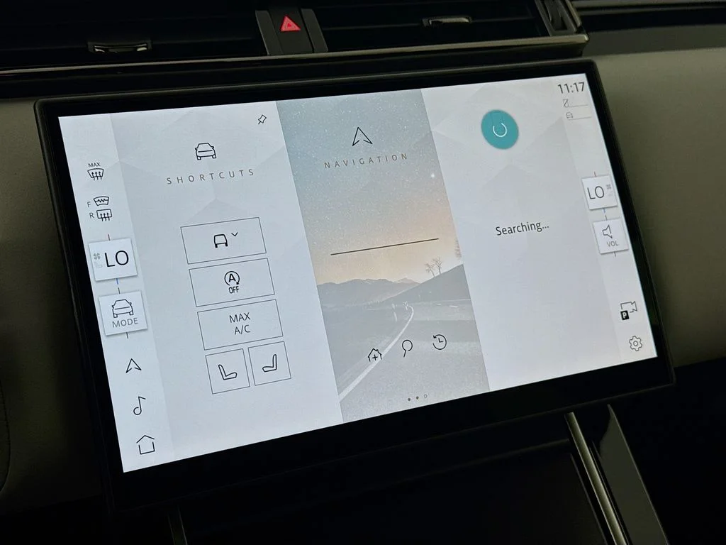 New 2026  Land Rover Dynamic SE image 15