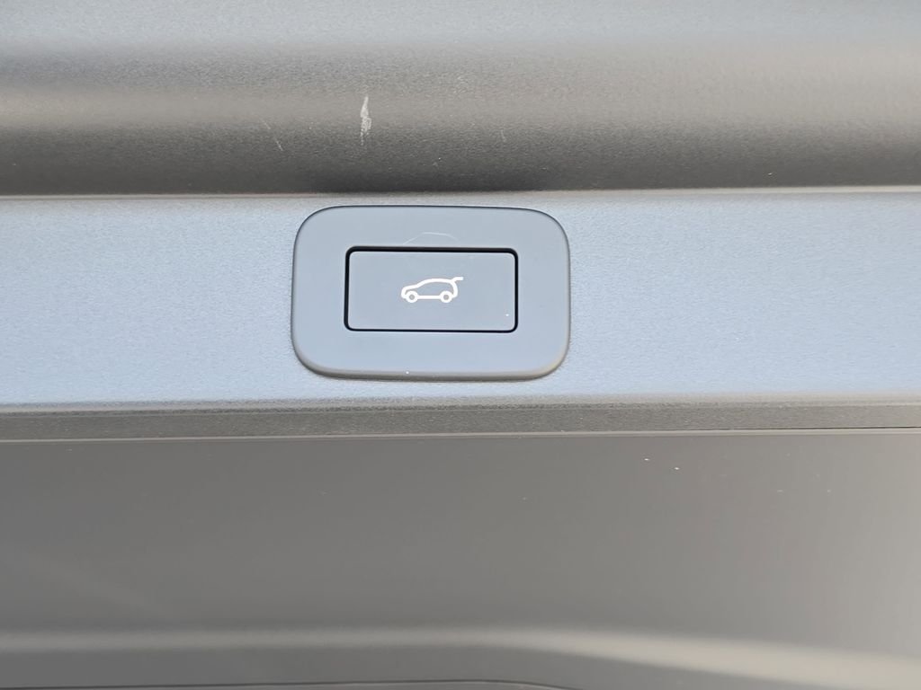 2025 Land Rover Range Rover SE - Photo 13