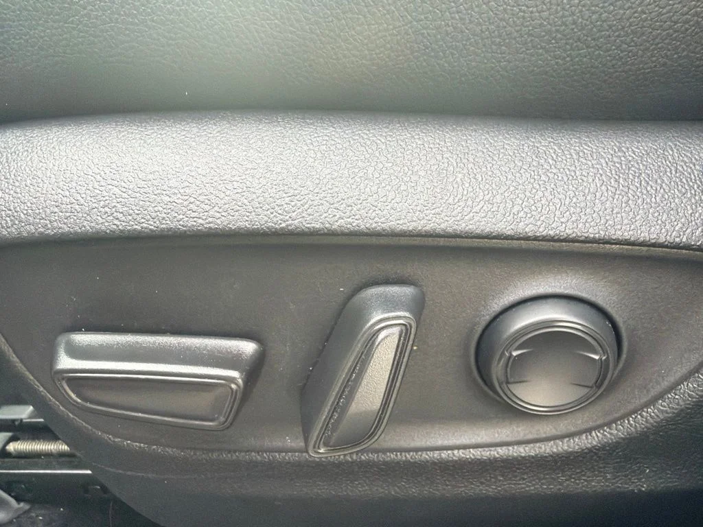 Used 2025 Silver Toyota XLE image 16