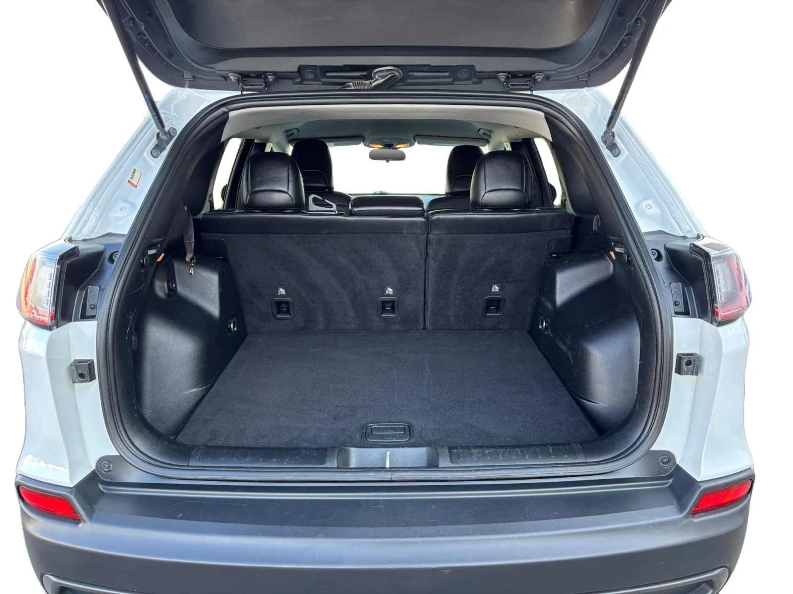 Used 2020 White Jeep Trailhawk image 19