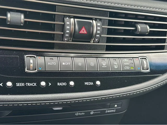 2022 Lexus LS Base - Photo 10