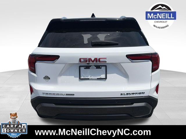 Used 2025 White GMC Elevation image 7
