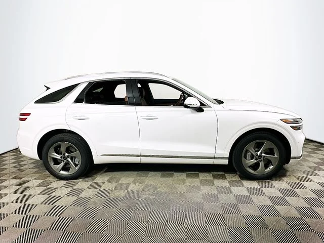 New 2026 White Genesis 2.5T Advanced image 3