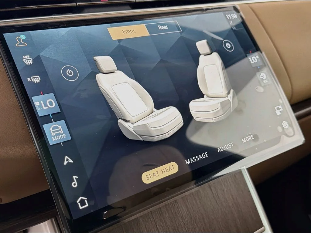 New 2026 Fuji White Land Rover SE image 21