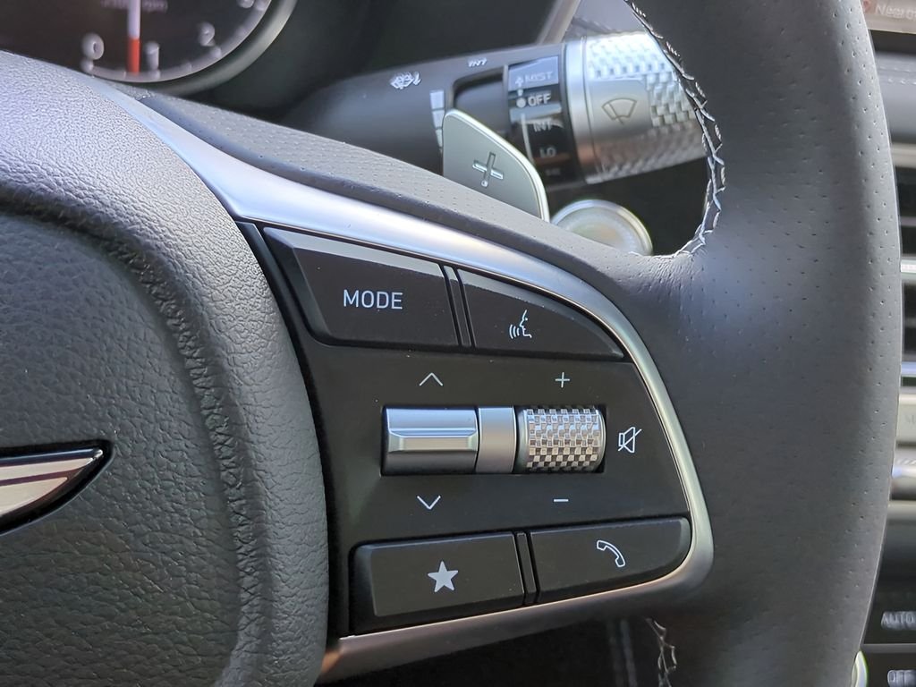 2026 GENESIS G70 Standard - Photo 34