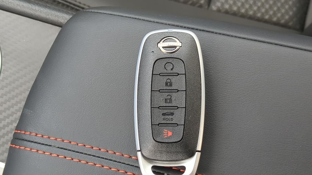New 2026 Pearl White TriCoat / Super Black Two-tone Nissan SR Midnight Edition® image 22