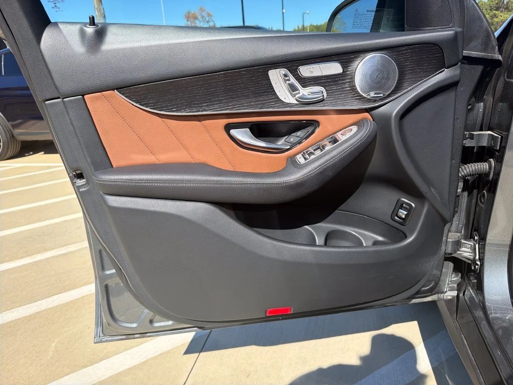 Used 2020 Gray Mercedes-Benz GLC 300 image 20