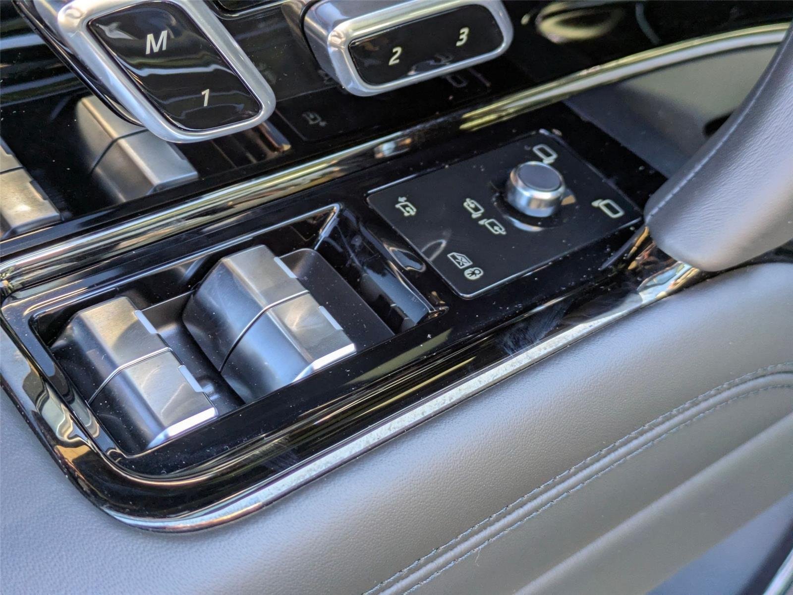2026 Land Rover Range Rover Sport SV - Photo 12